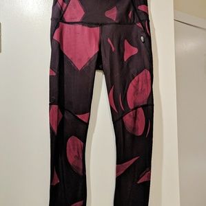 Lululemon legging with side zips